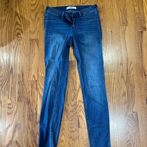 Hollister Women's Dark Blue Skinny Jeans